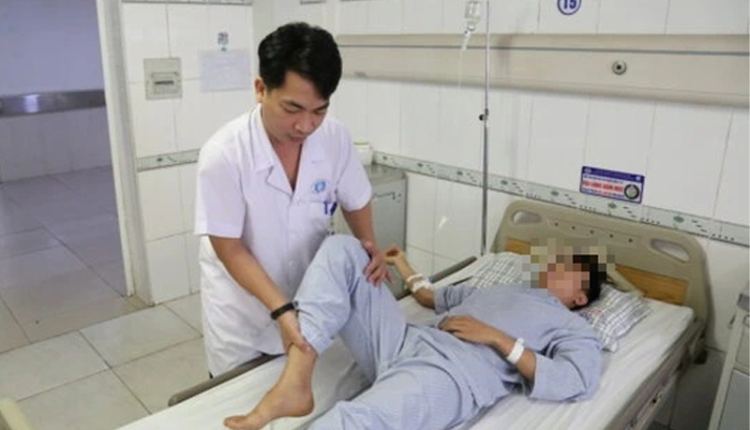 cuu-doi-chan-suyt-bi-liet-do-tac-dong-mach-10-nam