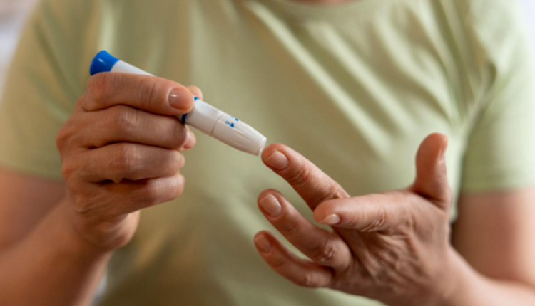 nhieu-nguoi-khong-biet-bi-tieu-duong-den-khi-cap-cuu